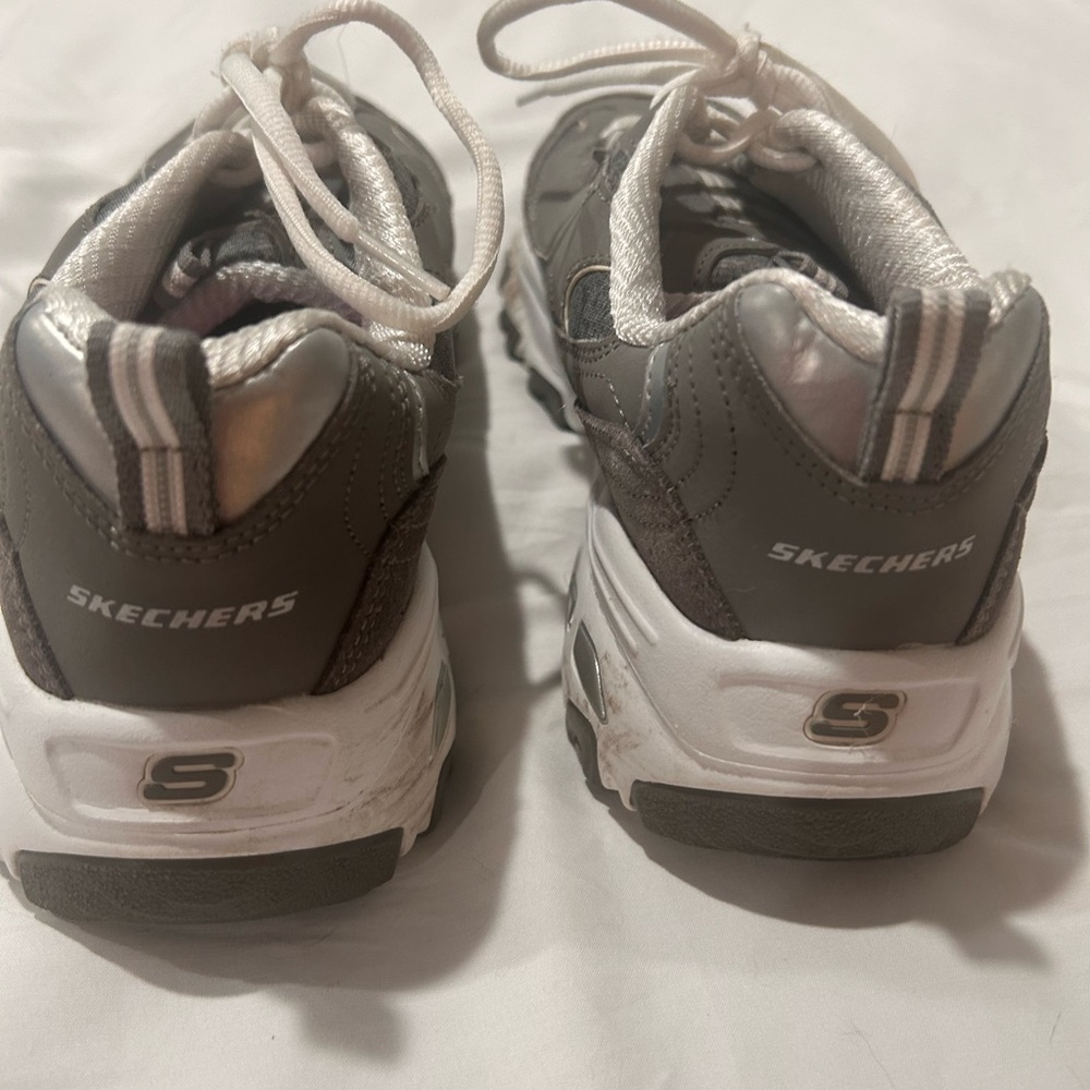 Skechers Gray and White Sneakers with Breathable Mesh - Picture 5 of 8